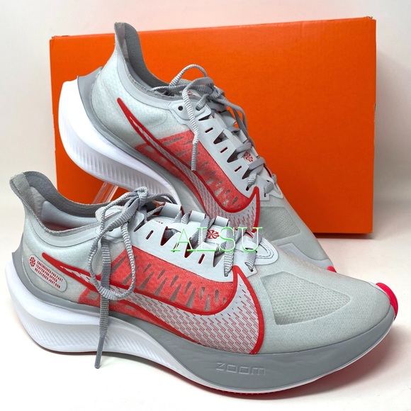 Nike Zoom Gravity Pure Platinum Women’s Sneakers - Picture 2 of 10